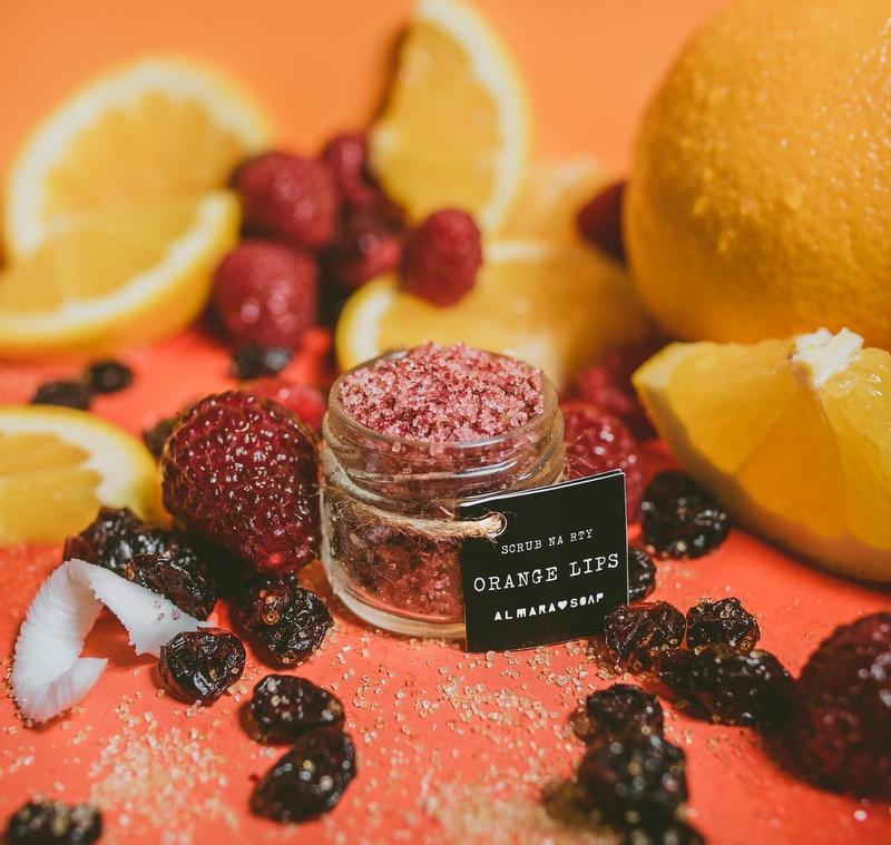 Almara Soap - Scrub na rty Juicy lips 20 g